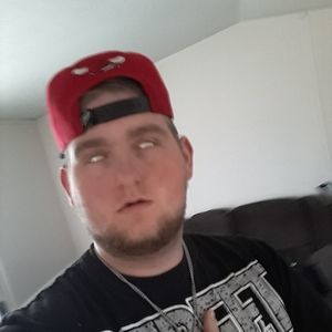 Meet your Posher, Logan zipp